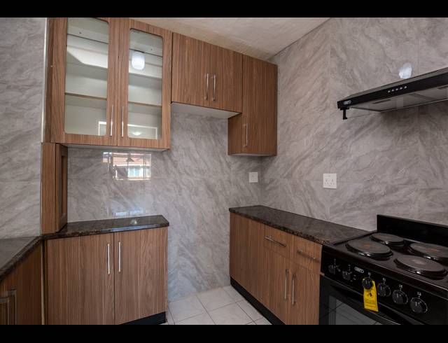 2 BEDROOM APARTMENT RENTED IN ESSENWOOD